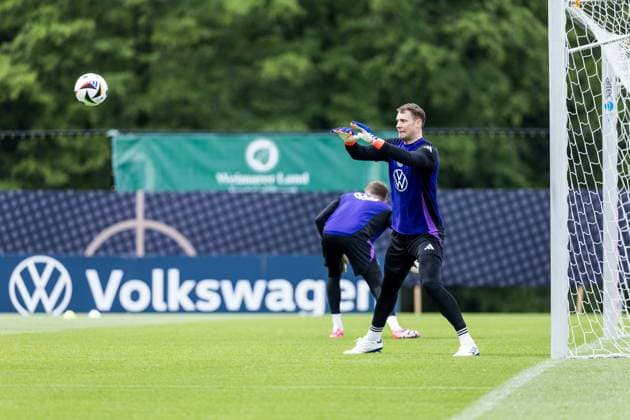 DFB Trainingslager Training; 31.05.2024 Manuel Neuer (Deutschland) hält einen Torschuss DFB Trainingslager Training; Blankenhain, Golf&Spa Resort Weimarer Land am 31.05.2024 Copyright: xBEAUTIFULxSPORTS Wunderlx