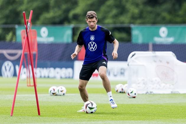 DFB Trainingslager Training; 31.05.2024 Thomas Müller (Deutschland) am Ball DFB Trainingslager Training; Blankenhain, Golf&Spa Resort Weimarer Land am 31.05.2024 Copyright: xBEAUTIFULxSPORTS Wunderlx