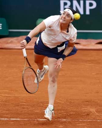 Ons Jabeur Tennis - French Open 2024 - Roland Garros - Paris - - France - 31 May 2024. Copyright: xJuergenxHasenkopfx