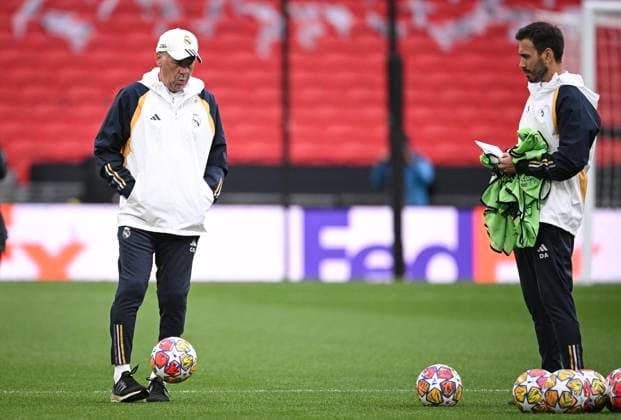 Fussball CHL FINALE 2023 2024 Finale in London 31.05.2024 Borussia Dortmund - Real Madrid Training Real Madrid im Wembley Stadium: Trainer Carlo Ancelotti (li) und Co-Trainer Sohn Davide Ancelotti (re)
