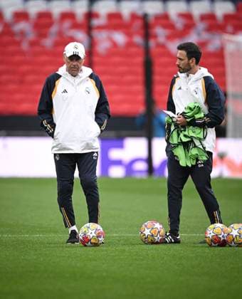 Fussball CHL FINALE 2023 2024 Finale in London 31.05.2024 Borussia Dortmund - Real Madrid Training Real Madrid im Wembley Stadium: Trainer Carlo Ancelotti (li) und Co-Trainer Sohn Davide Ancelotti (re)