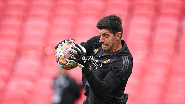 Fussball CHL FINALE 2023 2024 Finale in London 31.05.2024 Borussia Dortmund - Real Madrid Training Real Madrid im Wembley Stadium: Torwart Thibaut Courtois