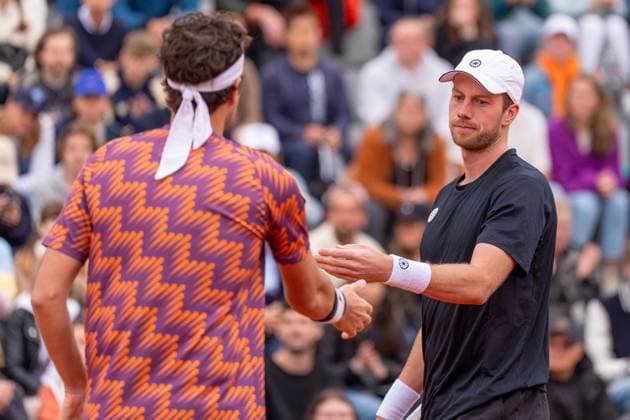 2024-05-31 2024 French Open Day 6 PARIS, FRANCE - MAY 31: Botic van de Zandschulp of the Netherlands and Robin Haase of the Netherlands during Day 6 of the 2024 French Open at Roland Garros on May 31, 2024 in Paris, France. (Photo by Marleen Fouchier BSR Agency) Paris France Content not available for redistribution in The Netherlands directly or indirectly through any third parties. Copyright: xBSRxAgencyx