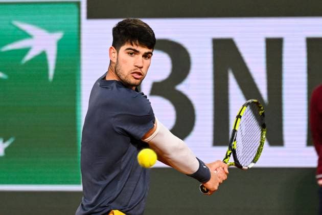 Carlos Alcaraz ( Espagne ) during the 2024 French Open at Roland Garros on May 31, 2024 in Paris, France. ( Photo by federico pestellini panoramic ) - TENNIS : Roland Garros 2024 - Internationaux de France - 31 05 2024 FedericoPestellini Panoramic 