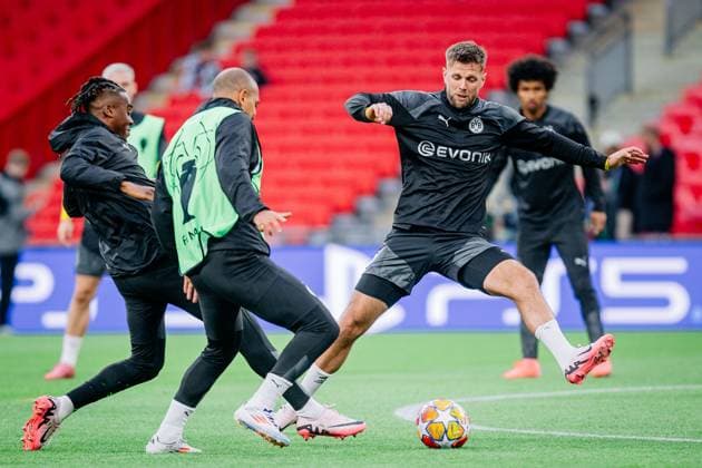 2024.05.31 Londyn Final ligi mistrzow, trening, training session, Borussia Dortmund, Wembley, London Trening Borussi Dortmund przed finalem Ligi Mistrzow N z Salih Ozcan Foto Mateusz Porzucek PressFocus 2024.05.31 Londyn Borussia Dortmund training before UEFA Champions League final Trening Borussi Dortmund przed finalem Ligi Mistrzow Salih Ozcan Credit: Mateusz Porzucek PressFocus NEWSPIX.PL --- Newspix.pl POLAND OUT!  20240531PF_MP138