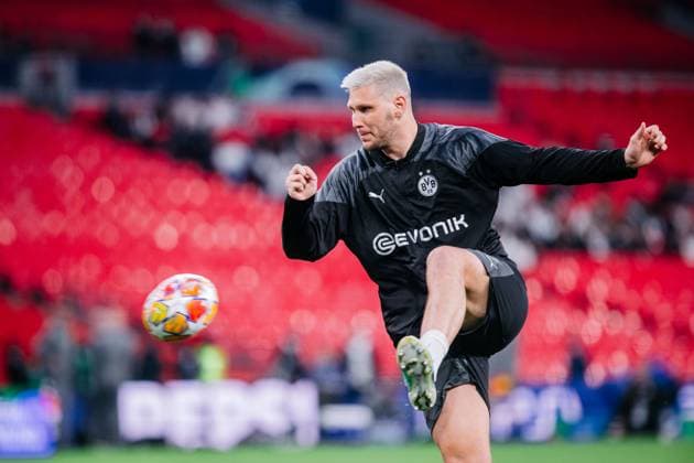 2024.05.31 Londyn Final ligi mistrzow, trening, training session, Borussia Dortmund, Wembley, London Trening Borussi Dortmund przed finalem Ligi Mistrzow N z Niklas Süle Foto Mateusz Porzucek PressFocus 2024.05.31 Londyn Borussia Dortmund training before UEFA Champions League final Trening Borussi Dortmund przed finalem Ligi Mistrzow Niklas Süle Credit: Mateusz Porzucek PressFocus NEWSPIX.PL --- Newspix.pl POLAND OUT!  20240531PF_MP184