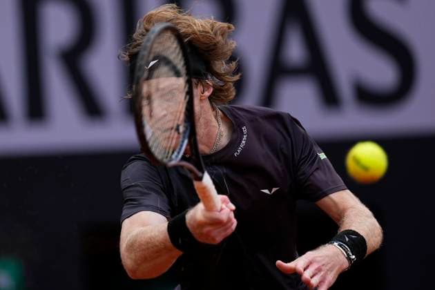 PARIS, FRANCE - MAY 31: Andrey Rublev plays a forehand shot during the 3rd round of Roland Garros 2024 match between Andrey Rublev vs Matteo Arnaldi at Roland Garros Stadium on May 31, 2024 in Paris, France. (Photo by Glenn Gervot Icon Sportswire) TENNIS: MAY 31 Roland-Garros EDITORIAL USE ONLY Icon2024053137192024