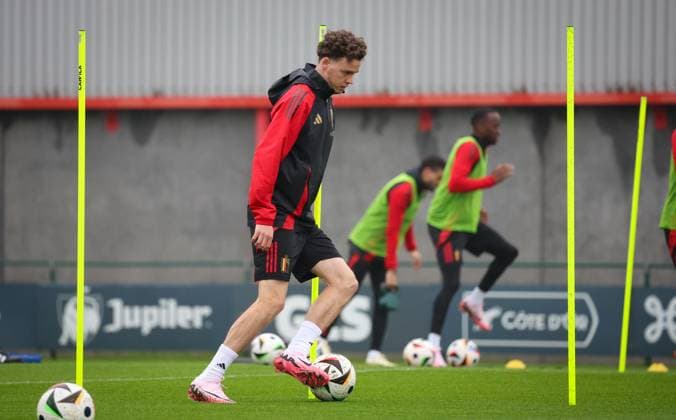 EURO 2024, Nationalteam Belgien Training Belgium s Maxime De Cuyper pictured in action during a training session of the Belgian national soccer team Red Devils, at the Royal Belgian Football Association s training center in Tubize, Saturday 01 June 2024. The Red Devils are preparing for the Euro 2024 European Championships in Germany. VIRGINIExLEFOUR  x93773122x