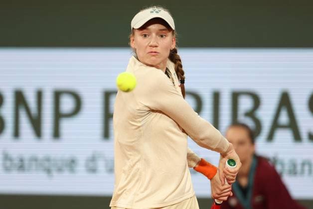 ROLAND GARROS 2024 Thierry Larret Maxppp. Tennis. Roland Garros 2024. Internationaux de France de tennis. Stade Roland Garros, Paris (75). Le 1er juin 2024. Court Philippe Chatrier : Elise MERTENS (BEL) vs Elena RYBAKINA (KAZ) PARIS (75) STADE ROLAND GARROS PARIS ILE DE FRANCE FRANCE  Copyright: xThierryxLarret MAXPPPxThierryxLarretx TL_20240601_0137 0492759418st