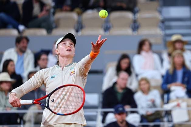 2024.06.01 Paryz Tenis French Open Roland Garros 2024 Elise Mertens - Elena Rybakina N Z Elena Rybakina Foto Pawel Andrachiewicz PressFocus 2024.06.01 Paris Tennis French Open Roland Garros 2024 Elise Mertens - Elena Rybakina Elena Rybakina Photo Pawel Andrachiewicz PressFocus NEWSPIX.PL --- Newspix.pl  20240601_PF_PA093