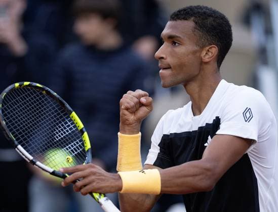 Felix Auger Aliassime of Canada celebrates French Open Tennis, Day 7, Tennis, Roland Garros, Paris, France - 01 June 2024  Copyright: xEllaxLing Shutterstockx 14516282ae