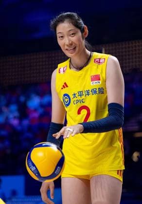 (240601) -- MACAO, June 1, 2024 -- Zhu Ting of China reacts before the preliminary match between Thailand and China at the Women s Volleyball Nations League 2024 Macao in Macao, south China, June 1, 2024. ) (SP)CHINA-MACAO-VOLLEYBALL-WOMEN S NATIONS LEAGUE 2024-THA VS CHN (CN) CheongxKamxKa 