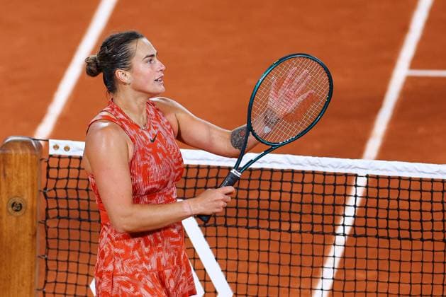 2024.06.01 Paryz Tenis French Open Roland Garros 2024 Paula Badosa - Aryna Sabalenka N Z Aryna Sabalenka Foto Pawel Andrachiewicz PressFocus 2024.06.01 Paris Tennis French Open Roland Garros 2024 Paula Badosa - Aryna Sabalenka Aryna Sabalenka Photo Pawel Andrachiewicz PressFocus NEWSPIX.PL --- Newspix.pl  20240601_PF_PA225