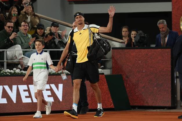 ROLAND GARROS 2024 Thierry Larret Maxppp. Tennis. Roland Garros 2024. Internationaux de France de tennis. Stade Roland Garros, Paris (75). Le 1er juin 2024. Court Philippe Chatrier : Alexander ZVEREV (GER) vs Tallon GRIEKSPOOR (NED) PARIS (75) STADE ROLAND GARROS PARIS ILE DE FRANCE FRANCE  Copyright: xThierryxLarret MAXPPPxThierryxLarretx TL_20240601_0382 0492763371st