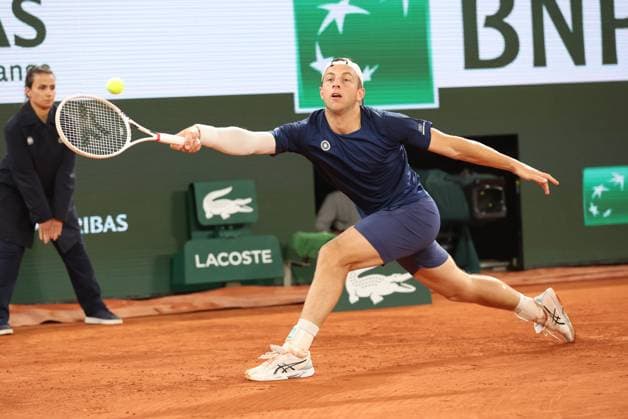 ROLAND GARROS 2024 Thierry Larret Maxppp. Tennis. Roland Garros 2024. Internationaux de France de tennis. Stade Roland Garros, Paris (75). Le 1er juin 2024. Court Philippe Chatrier : Alexander ZVEREV (GER) vs Tallon GRIEKSPOOR (NED) PARIS (75) STADE ROLAND GARROS PARIS ILE DE FRANCE FRANCE  Copyright: xThierryxLarret MAXPPPxThierryxLarretx TL_20240601_0390 0492763380st