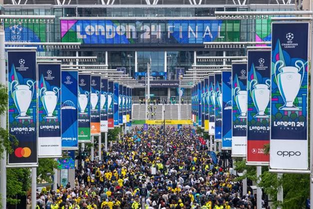 Fussball, Herren, Saison 2023 2024, Champions League (Finale), Borussia Dortmund - Real Madrid, Fans vor dem Stadion, 01.06.2024, Copyright: xSebastianxRäppold MatthiasxKochx