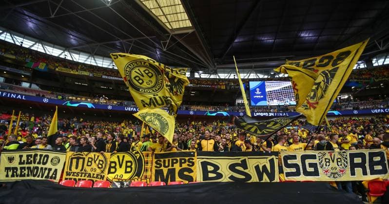 Borussia Dortmund v Real Madrid, London, UK - 1 Jun 2024 Dortmund supporters before the UEFA Champions League Final match between Borussia Dortmund and Real Madrid at Wembley Stadium, London on 1 June 2024 ( London Wembley Stadium London England Copyright: xMicahxCrook PPAUKx PPA-119686