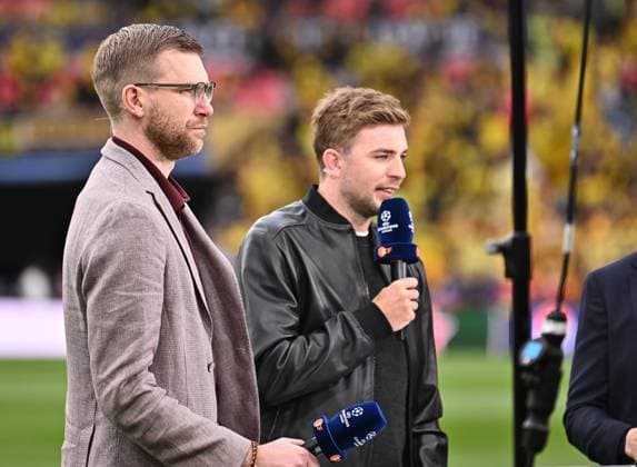 01.06.2024, xfux, Fussball UEFA Champions League Finale 2024, Borussia Dortmund - Real Madrid, emspor, v.l. Per Mertesacker und Christoph Kramer (DFL DFB REGULATIONS PROHIBIT ANY USE OF PHOTOGRAPHS as IMAGE SEQUENCES and or QUASI-VIDEO) London