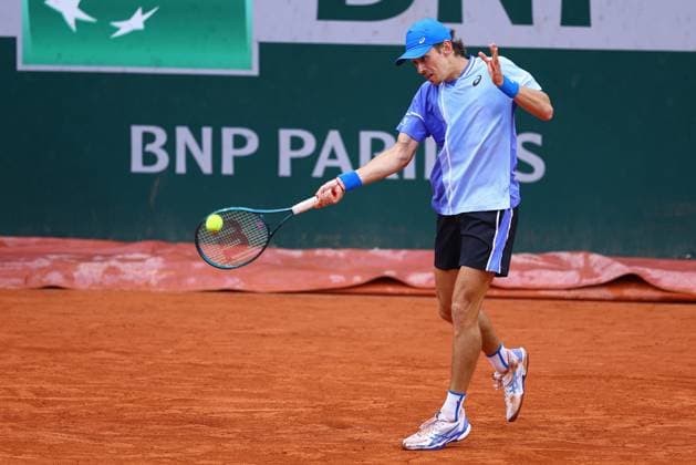 2024.06.01 Paryz Tenis French Open Roland Garros 2024 Alex De Minaur - Jan-Lennard Struff N Z Alex De Minaur Foto Pawel Andrachiewicz PressFocus 2024.06.01 Paris Tennis French Open Roland Garros 2024 Alex De Minaur - Jan-Lennard Struff Alex De Minaur Photo Pawel Andrachiewicz PressFocus NEWSPIX.PL --- Newspix.pl  20240601_PF_PA469