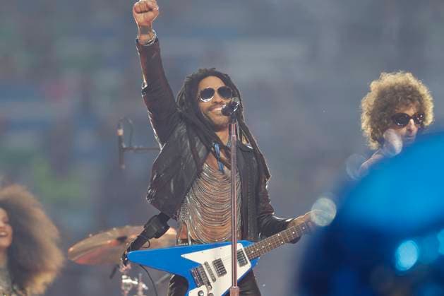 Lenny Kravitz mit Buehnen - Rasen - Show zur Eroeffnung des Spieles, GB, London, Wembley Stadium, Champions League Finale, BVB Dortmund vs Real Madird, Spielzeit 2023 2024, 01.06. 2024, Copyright: HMBxMedia HeikoxBecker