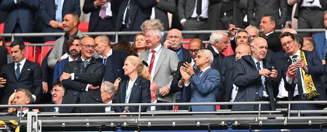 01.06.2024, xfux, Fussball UEFA Champions League Finale 2024, Borussia Dortmund - Real Madrid, emspor, v.l. Geschaeftsfuehrer Hans-Joachim Watzke (Borussia Dortmund), CDU Friedrich Merz, DFB Praesident Bernd Neuendorf (Deutscher Fussball-Bund), Hendrik Wüst (DFL DFB REGULATIONS PROHIBIT ANY USE OF PHOTOGRAPHS as IMAGE SEQUENCES and or QUASI-VIDEO) London