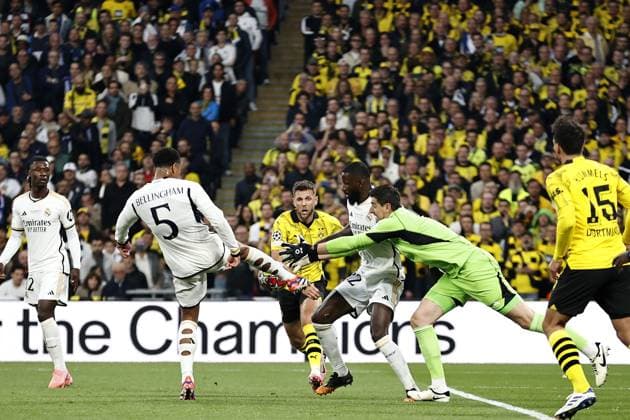 LONDON - (l-r) Eduardo Camavinga of Real Madrid, Jude Bellingham of Real Madrid, Niclas Fullkrug of Borussia Dortmund, Antonio Rudiger of Real Madrid, Real Madrid goalkeeper Thibaut Courtois, Mats Hummels of Borussia Dortmund during the UEFA Champions League Final between Borussia Dortmund and Real Madrid at Wembley Stadium on June 1, 2024 in London, United Kingdom. ANP Hollandse Hoogte MAURICE VAN STEEN UEFA Champions League 2023 24 FINAL 2024 xVIxANPxSportx xVanxSteenxFotografiexIVx 500095984 originalFilename: 500095984.jpg