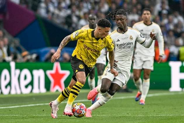 v. li. im Zweikampf Jadon Malik Sancho ( 10, Borussia Dortmund) Eduardo Camavinga ( 12, Real Madrid) 01.06.2024 Fussball, Champions League Finale, Borussia Dortmund vs Real Madrid, Stadion in Wembley, London, London Borough of Brent United Kingdom