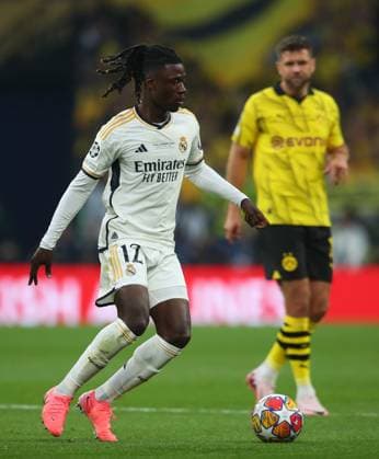 Borussia Dortmund v Real Madrid, London, UK - 1 Jun 2024 Eduardo Camavinga of Real Madrid is pressured by Niclas Fullkrug of Borussia Dortmund during the UEFA Champions League Final match between Borussia Dortmund and Real Madrid at Wembley Stadium, London on 1 June 2024 ( London Wembley Stadium London England Copyright: xMicahxCrook PPAUKx PPA-119818