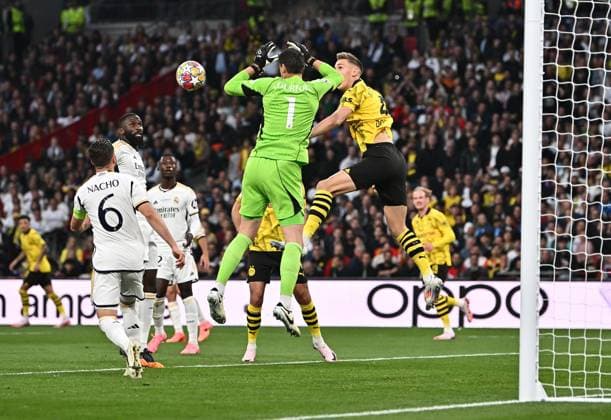 01.06.2024, xfux, Fussball UEFA Champions League Finale 2024, Borussia Dortmund - Real Madrid, emspor, v.l. Antonio Ruediger (Real Madrid), Thibaut Courtois (Real Madrid), Nico Schlotterbeck (Borussia Dortmund) (DFL DFB REGULATIONS PROHIBIT ANY USE OF PHOTOGRAPHS as IMAGE SEQUENCES and or QUASI-VIDEO) London