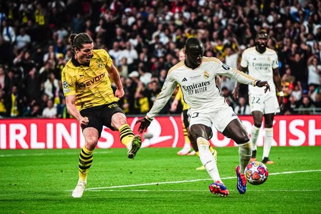Marcel Sabitzer (Borussia Dortmund, 20), Ferland Mendy (Real Madrid, 23) ENG, Borussia Dortmund vs. Real Madrid, Fussball, Champions League, Finale, Saison 2023 2024, 01.06.2024 ENG, Borussia Dortmund vs. Real Madrid, Fussball, Champions League, Finale, Saison 2023 2024, 01.06.2024 London Copyright: xEibner-Pressefoto MarcelxvonxFehrnx EP_MFN