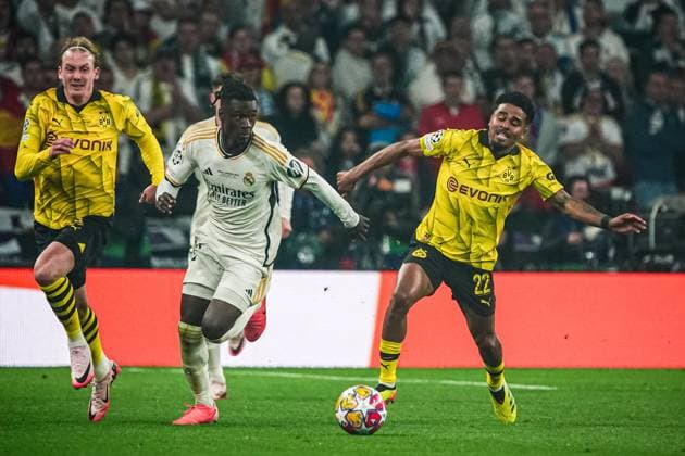 Eduardo Camavinga (Real Madrid, 12), Ian Maatsen (Borussia Dortmund, 22) ENG, Borussia Dortmund vs. Real Madrid, Fussball, Champions League, Finale, Saison 2023 2024, 01.06.2024 ENG, Borussia Dortmund vs. Real Madrid, Fussball, Champions League, Finale, Saison 2023 2024, 01.06.2024 London Copyright: xEibner-Pressefoto MarcelxvonxFehrnx EP_MFN