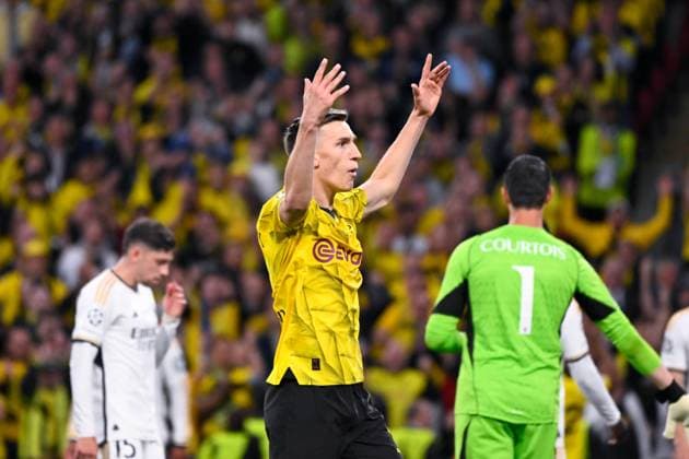 correction iptc Nico Schlotterbeck ( 4 - Borussia Dortmund ) reacts during the Final Champions League match between Real Madrid CF and Borussia Dortmund at Wembley Stadium on June 01, 2024 in London , England. ( Photo by federico pestellini panoramic ) - FOOTBALL : Borussia Dortmund vs Real Madrid - Ligue des Champions - 01 06 2024 FedericoPestellini Panoramic 