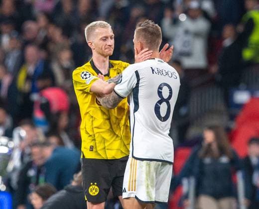 Fussball, Herren, Saison 2023 2024, Champions League (Finale), Borussia Dortmund - Real Madrid, v.l. Marco Reus (Borussia Dortmund) , Toni Kroos (Real Madrid) nach Abpifff 01.06.2024, Copyright: xSebastianxRäppold MatthiasxKochx