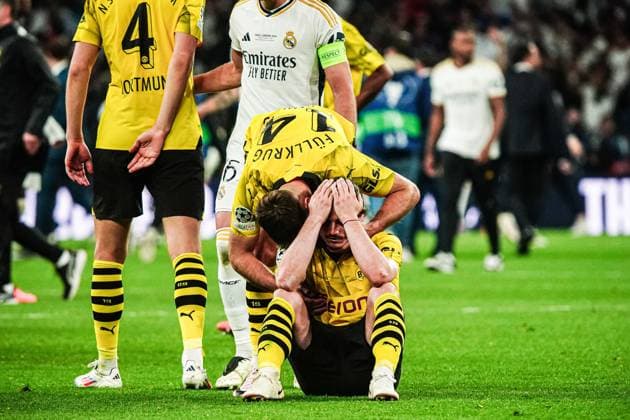 Borussia Dortmund enttaeuscht enttaeuschung nach Niederlage ENG, Borussia Dortmund vs. Real Madrid, Fussball, Champions League, Finale, Saison 2023 2024, 01.06.2024 ENG, Borussia Dortmund vs. Real Madrid, Fussball, Champions League, Finale, Saison 2023 2024, 01.06.2024 London Copyright: xEibner-Pressefoto MarcelxvonxFehrnx EP_MFN