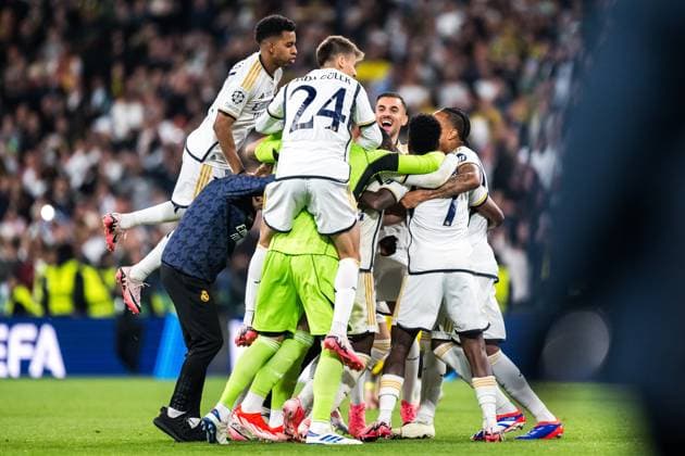 240601 Players of Real Madrid celebrates after the UEFA Champions League final between Dortmund and Real Madrid on June 1, 2024 in London. Photo: Petter Arvidson BILDBYRAN kod PA PA0818 fotboll football soccer fotball champions league final dortmund real madrid bbeng jubel Copyright: PETTERxARVIDSON BB240601PA222