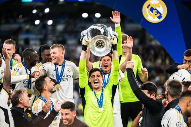 240601 Thibaut Courtois of Real Madrid celebrates after during the UEFA Champions League final between Dortmund and Real Madrid on June 1, 2024 in London. Photo: Petter Arvidson BILDBYRAN kod PA PA0818 fotboll football soccer fotball champions league final dortmund real madrid bbeng bbauto jubel Copyright: PETTERxARVIDSON BB240601PA229