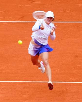 Iga Swiatek in fourth round action French Open Tennis, Day 8, Tennis, Roland Garros, Paris, France - 02 June 2024  Copyright: xJavierxGarcia Shutterstockx 14519127e