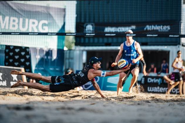 Beachvolleyball Männer Queen and King of the Court Hamburg 01.06.2024 Philipp Waller (AUT) Hamburg Active City Arena Heiligengeistf Hamburg Deutschland