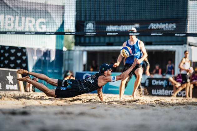 Beachvolleyball Männer Queen and King of the Court Hamburg 01.06.2024 Philipp Waller (AUT) Hamburg Active City Arena Heiligengeistf Hamburg Deutschland