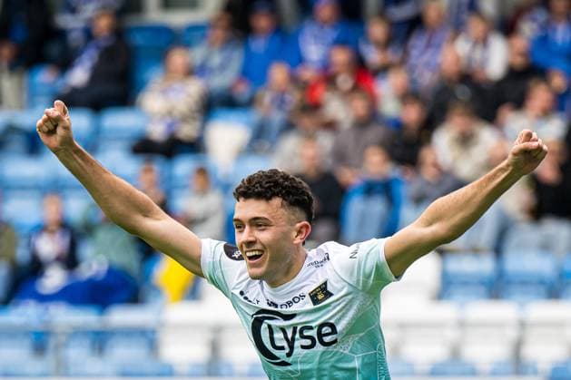 Eliteserien i fotball 2024 Molde Viking Molde 20240602 Vikings Patrick Yazbek celebrates after scoring 12 goals during the Eliteserien football match between Molde and Viking at Aker Stadion Photo Marius Simensen NTB Molde Norge EDITORIAL USE ONLY RESTRICTED USE FOR BETTING COMPANIES  Copyright: xMariusxSimensenx xNTBx