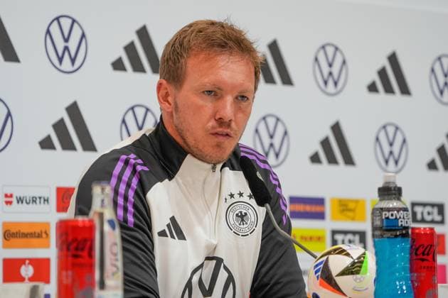 Sport Themen der Woche KW22 Sport Bilder des Tages Bundestrainer Julian Nagelsmann (Deutschland Germany) bei der Pressekonferenz - Herzo Base 02.06.2024: Pressekonferenz Deutschland, Home Ground. World of Adidas, Herzogenaurach *** National coach Julian Nagelsmann Germany Germany at the press conference Herzo Base 02 06 2024 Press conference Germany, Home Ground World of Adidas, Herzogenaurach