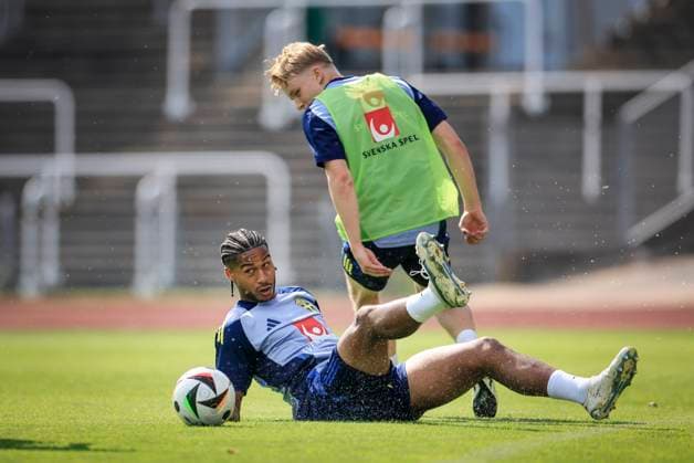 MALMÖ, SVERIGE 20240602 Jens Cajuste da fotbollslandslag tränar pa Eleda Stadion i Malmö inför landskampen mot Danmark onsdagen den 5 juni i Köpenhamn. MALMÖ SVERIGE x10600x