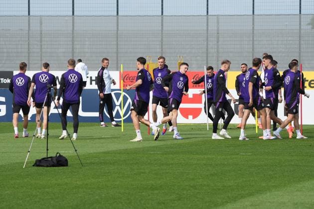 Bundestrainer Julian Nagelsmann (Deutschland Germany) sieht den Spielern beim Training zu - Herzo Base 02.06.2024: Training Deutschland, Home Ground. World of Adidas, Herzogenaurach