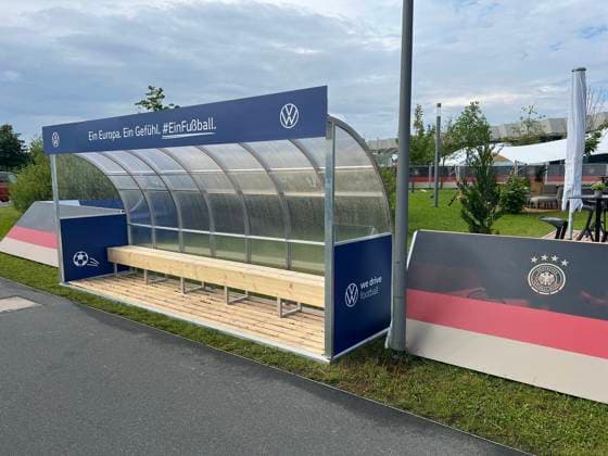 Trainerbank am Medienzentrum des Home Ground - Herzo Base 02.06.2024: Training Deutschland, Home Ground. World of Adidas, Herzogenaurach