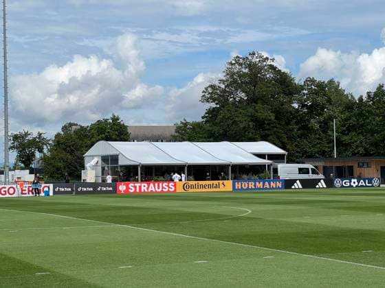 Fitnesszelt am Trainingsplatz am Home Ground - Herzo Base 02.06.2024: Training Deutschland, Home Ground. World of Adidas, Herzogenaurach