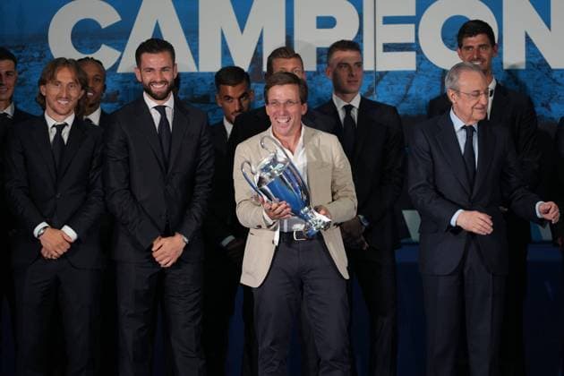 Real Madrid players during the celebration of Real Madrid football club s 15th Cahampion League victory at the Plaza de Cibeles in Madrid. June 2 nd 2024 Cordon Press 