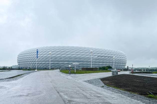 Sport Bilder des Tages Allianz Arena wegen der Europameisterschaft ohne Branding von Sponsor Allianz - München 03.06.2024: Kanzler Olaf Scholz besucht EM-Arena München