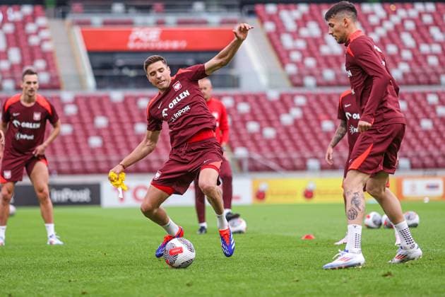 Sport Bilder des Tages 03.06.2024 WARSZAWA, STADION PGE NARODOWY PILKA NOZNA (FOOTBALL) ZGRUPOWANIE REPREZENTACJI POLSKI PRZED MISTRZOSTWAMI EUROPY - EURO 2024 ( UEFA EURO, EM, Europameisterschaft,Fussball 2024 POLISH national team, Nationalteam TRAINING CAMP ) KONFERENCJA PRASOWA I TRENING REPREZENTACJI POLSKI NZ JAN BEDNAREK FOTO LUKASZ GROCHALA CYFRASPORT NEWSPIX.PL --- Newspix.pl  20240603CSLG0018