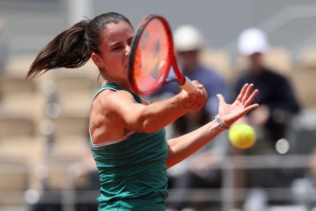 ROLAND GARROS 2024 Thierry Larret Maxppp. Tennis. Roland Garros 2024. Internationaux de France de tennis. Stade Roland Garros, Paris (75). Le 2 juin 2024. Court Philippe Chatrier : Emma NAVARRO (USA vs Aryna SABALENKA (RUS) PARIS (75) STADE ROLAND GARROS PARIS ILE DE FRANCE FRANCE  Copyright: xThierryxLarret MAXPPPxThierryxLarretx TL_20240603_0134 0492810553st