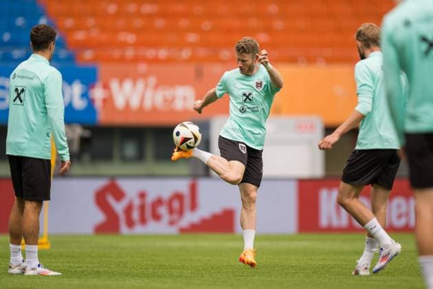 SOCCER - AUT vs SRB, test match VIENNA,AUSTRIA,03.JUN.24 - SOCCER - OEFB International Friendly, Länderspiel, Nationalmannschaft match, Austria vs Serbia, preview, training Team AUT. Image shows Florian Kainz (AUT).  GEPAxpictures xJohannesxFriedl